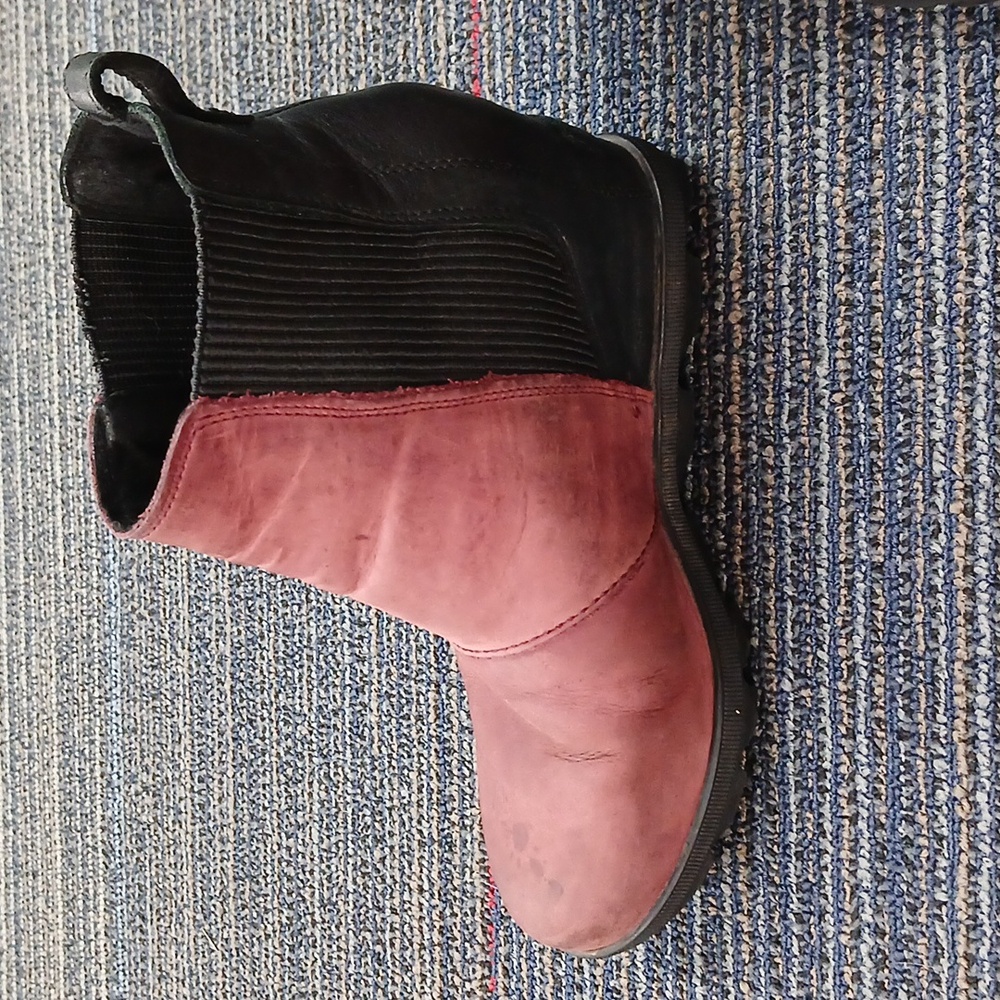 Sorel Artic Edge wedge bootie. Size 7 - Picture 5 of 8